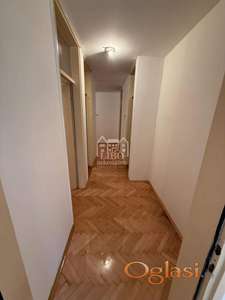 Trosoban, konforan stan P=92m2, Isprat kod pravnog ID#2254