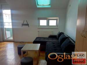 Odlicna garsonjera u blizini Sajma,Bul.Oslobodjenja...