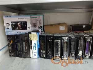 Autoradio/CD/USB-vise komada