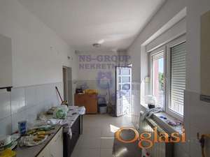 Fenomenalna kuća u mirnom delu Kaća.