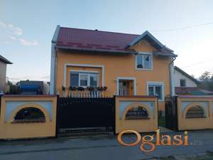 Prodaja kuće u centru grada