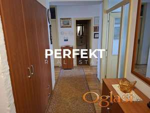 Centar, 74m2, dvosoban, II, lift, cg