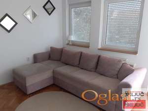 Dvosoban stan 45 m², Grbavica, Novi Sad, 3/4 sprat