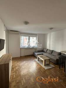 Izdajem potpuno novu komfornu garsonjeru na Grbavici !!! ID#4813