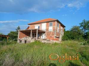 Odlična porodična kuća u izgradnji, 230m2, Po+vp+1, plac 832m2, na putu za Donje Vlase