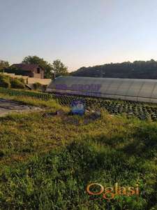 Plac čardak 2300m2!