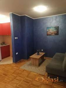 Nameštena garsonjera u Petrovaradinu