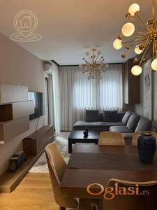 Prodaje se luksuzno namešten četvorosoban stan 76m² u novogradnji - Erdoglija (Kragujevac)