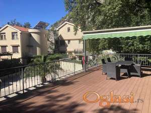 Trosobni stan s vrtom u Orahovcu