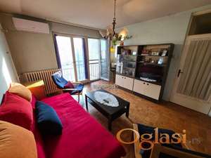 Uknjižen stan, odličan raspored, izvorno stanje ID#7724