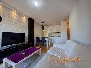 Bulevar Evrope - namešten 2.0 stan u kvalitetnoj zgradi