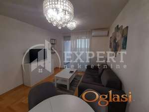 Izdaje se stan na Panteleju!