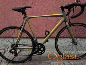 Prodajem drumski-trkački bicikl, u pitanju je Eclipse 4.0