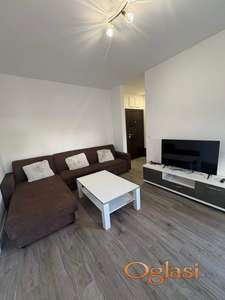 ODLIČAN STAN U DOŽA ĐERĐA + PARKING MESTO U DVORIŠTU ZGRADE!