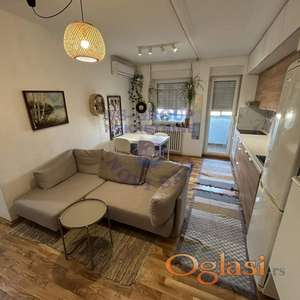 Odlican stan na Bulevaru 57m2