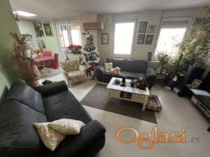 Prelep, komforan trosoban stan na atraktivnoj lokaciji