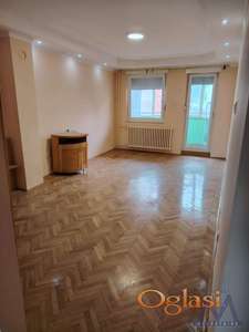 Stan NOVI SAD,BULEVAR,kv: 71, € 165000, ID: 1019329