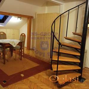 Izdaje se garsonjera na Podbari. Nalazi se u prometnoj ulici, u blizini svega što Vam je neophodno.