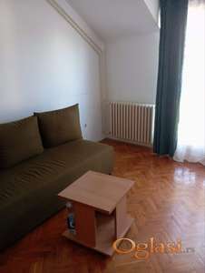 Garsonjera-dupleks na dobroj lokaciji, Železnička stanica, 24m2