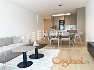 Centar(K-Distrikt)Dunavska,128m2,4.0+garažno mesto #3726