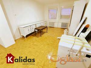 Novi Sad, Sajam, dvoiposoban, renoviran