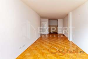 Dvosoban stan na Bulevaru, Novogradnja