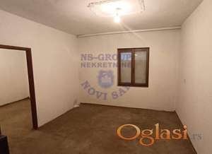 Na prodaju kuća na odličnoj lokaciji na Klisi.