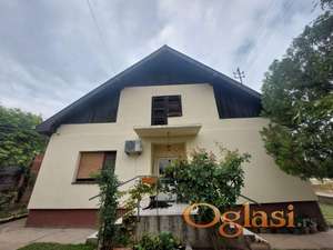 Kuća u Veterniku, odlična lokacija, 123m2, plac 574m2