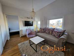 Jednoiposoban, Bulevar Patrijarha Pavla, pet friendly