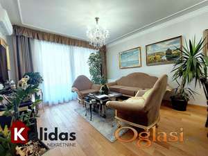 Novi Sad, Sajam, 72 m2, NOV, luksuzno opremljen trosoban stan! Mogućnost kupovine GARAŽNOG MESTA!