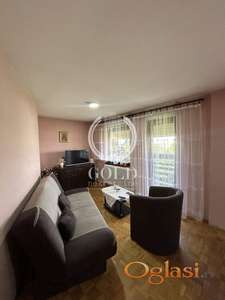 Odličan, troiposoban stan na Novom Naselju! 78.00m2