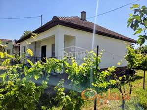 Sombor-Aleksa Šantić-renovirana kuća od čvrstog materijala ID#2230
