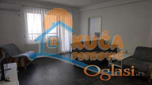 Izdaje se odličan stan u centru Niša, 54m2!