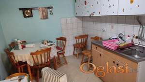 Prelepa kuća u centru Banoštora