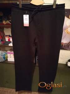 Nova zenska postavljena trenerka za punije dame Axxel Crna 48 Novo