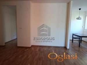Vukov spomenik, Renoviran-adaptibilan u 2.5 ID#10122