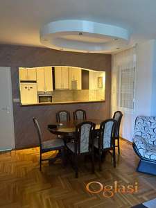 PET FRIENDLY LUX NAMEŠTEN ČETVOROSOBAN STAN NA NOVOJ DETELINARI 800 EVRA