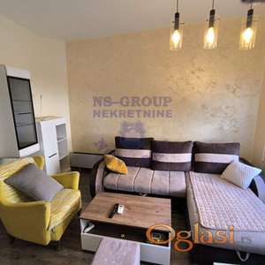 Izdaje se veoma lep, PETFRIENDLY trosoban duplex stan na Podbari, kompletno renoviran i moderno namešten, prostran.