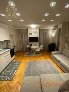 Lux jednoiposoban stan u centru grada