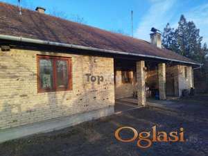 KUĆA NA OBODU MAKOVE SEDMICE ID#656