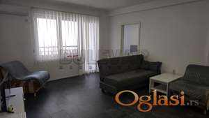 Izdaje se odličan stan u centru Niša, 54m2!