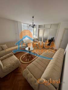Izdaje se stan na Bulevaru Nemanjića!