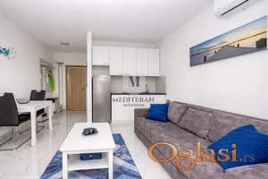 Herceg Novi – Đenovići,studio apartman površine 20m2 + terasa od 19m2.