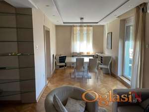 GRBAVICA NOV TROIPOSOBAN STAN SA GARAZOM 237000E
