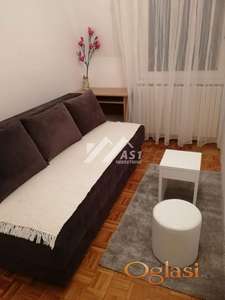 izdaje se jednoiposoban stan -kod fakulteta i Promenade ID#5694