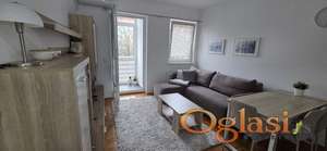  ODLIČAN JEDNOIPOSOBAN STAN SA PARKINGOM KOD BETANIJE