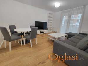 LIMAN 4 , TROSOBAN STAN  - USELJIV ODMAH ! ODLIČNA LOKACIJA !