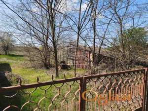 Plac na Kelebiji u ulici 4. jula,preko puta šume,blizu glavnog puta ID#2125