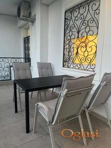 Atraktivan poslovni prostor 95 m² – visoko prizemlje, Lovćenska, SPENS zona