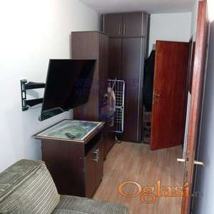 Izdaje se kompletno nameštena garsonjera na Salajci